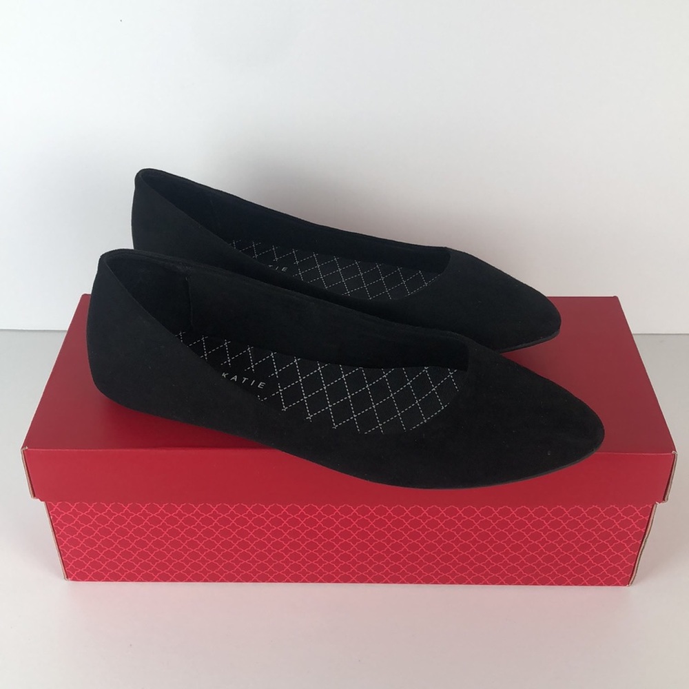 Kelly and Katie black flats